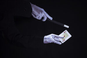 Read more about the article How to Choose the Right Magician Singapore for Memorable Events